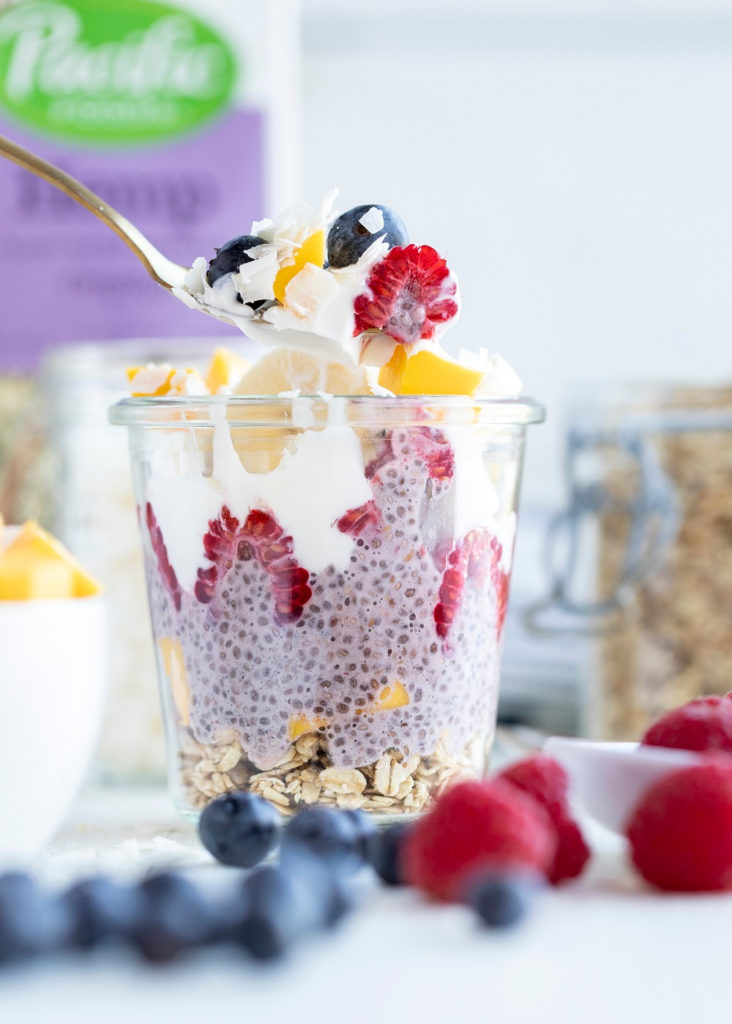 chia seed pudding parfait