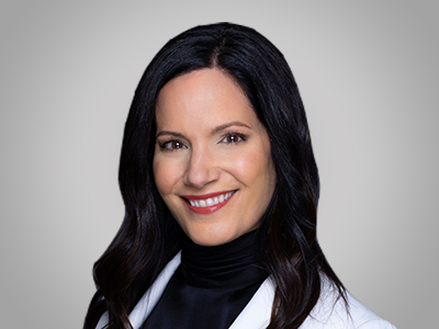 valerie oswalt headshot