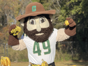 Norm the Niner stopped by the mobile market in Charlotte to help spotlight fresh, nutritious foods available to students.